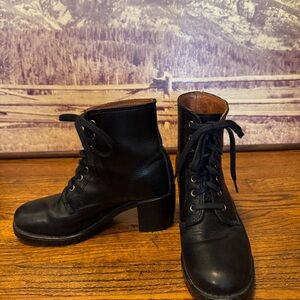 Frye Black Leather Lace Up Boots Sabrina 6G
